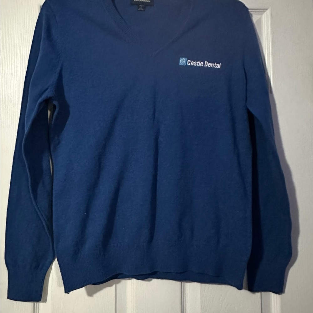 Castle Dental Port Authority ladies V-Neck Sweater is a size Large.